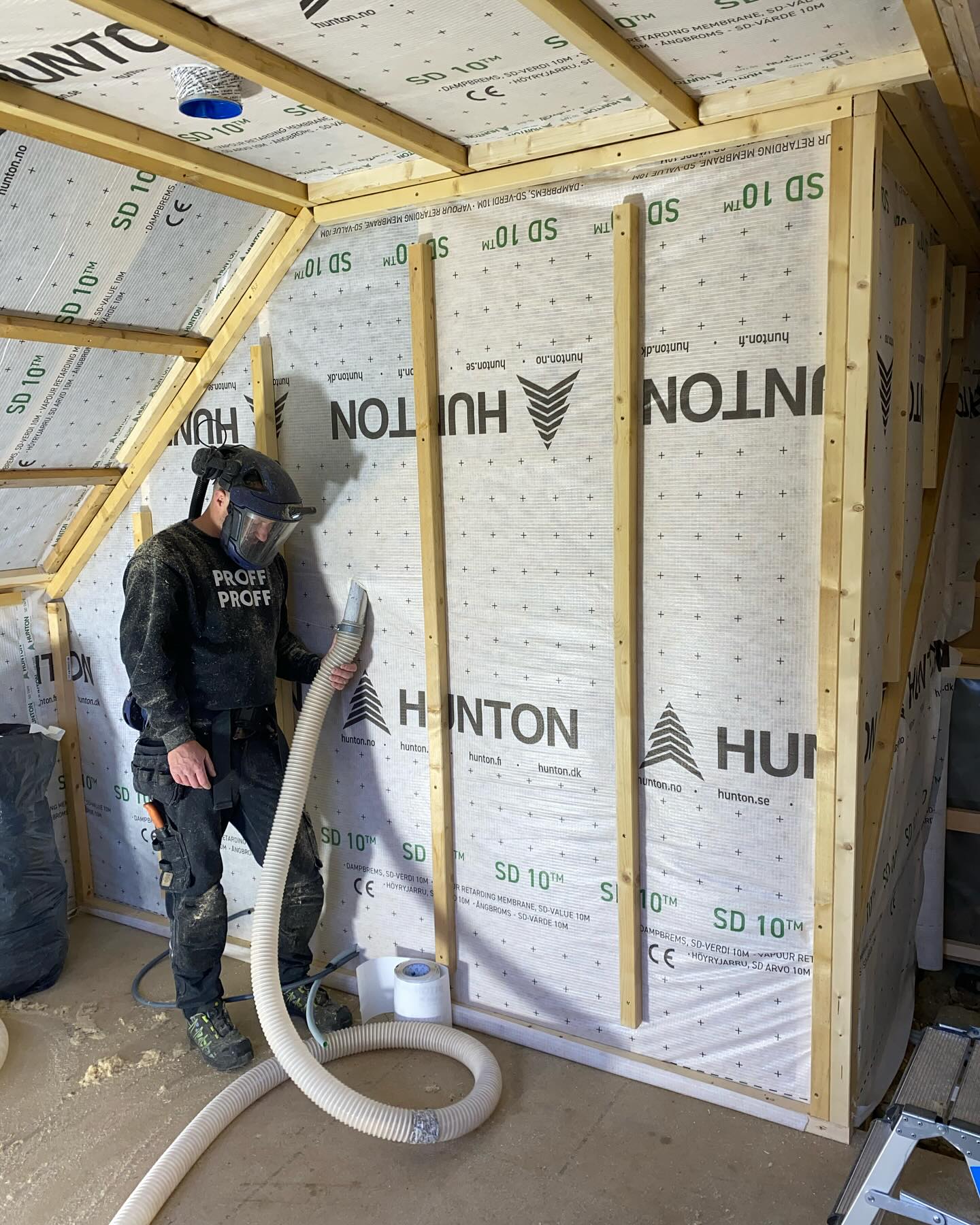 Blåseisolering utført av Trefiber'n AS