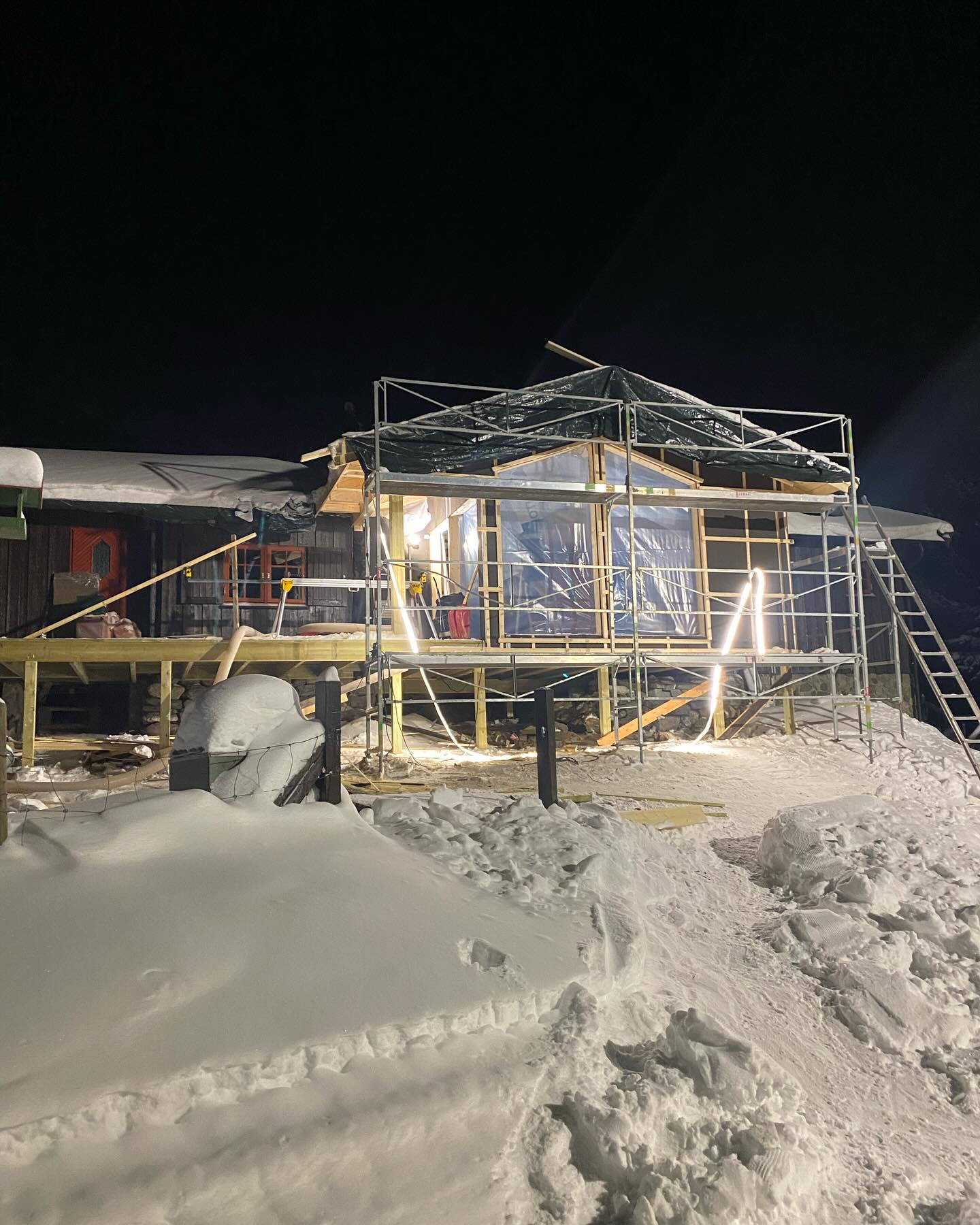 Nybygg av hytte, snekkertjenester utført av Trefiber'n AS